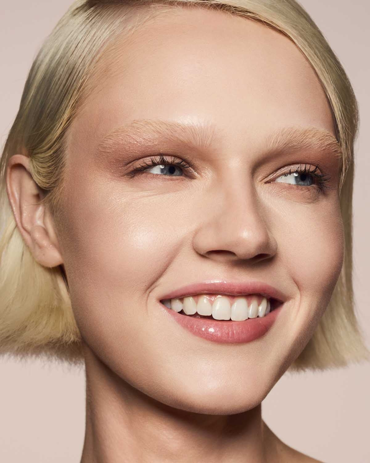 Gloss Bomb Universal Lip Luminizer ?? Fu$$y - Image 2