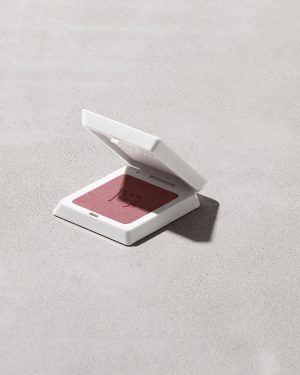 Fenty Cheeks Suede Powder Blush ?? Riri