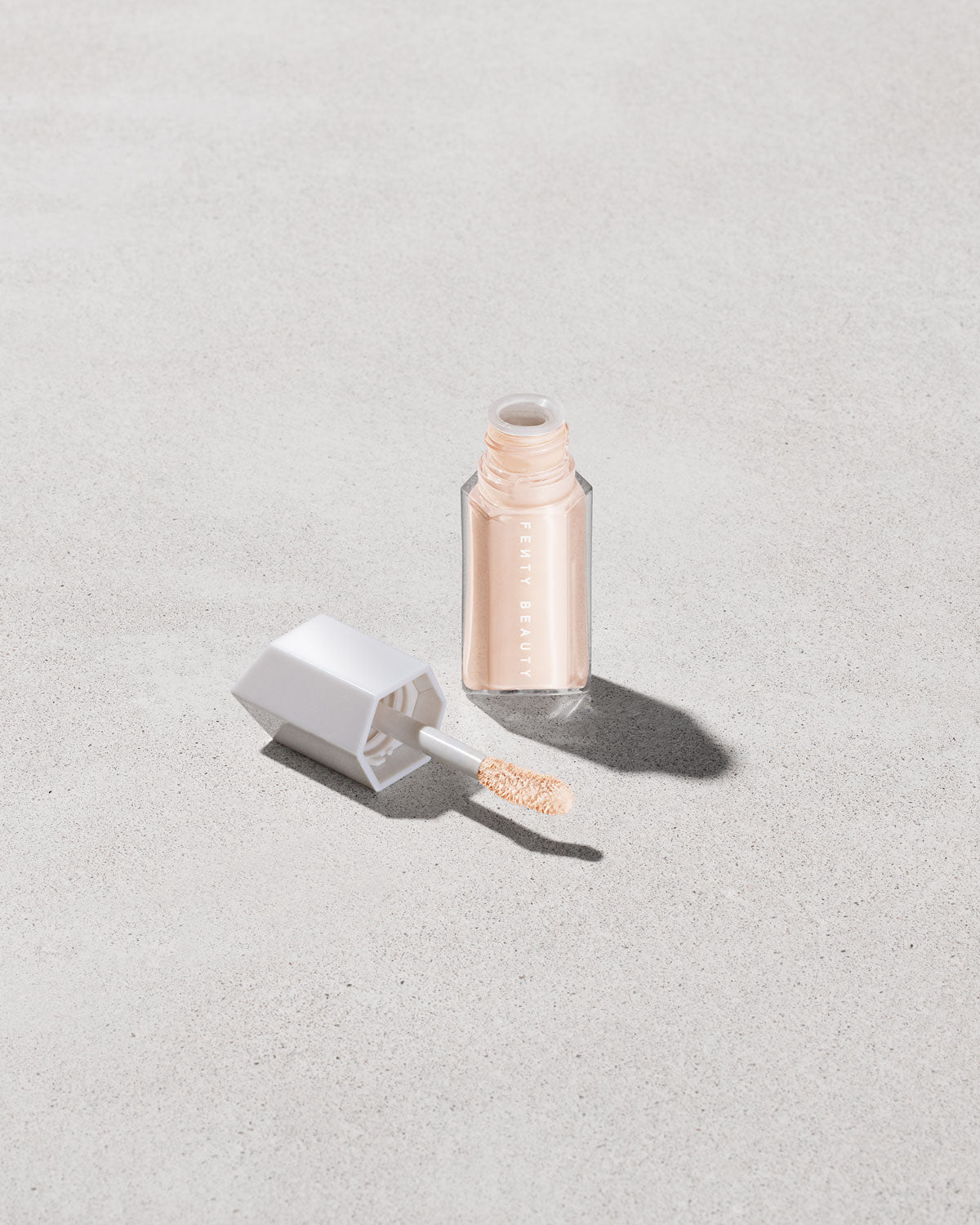 We're Even Hydrating Longwear Concealer ?? 100C - Image 14