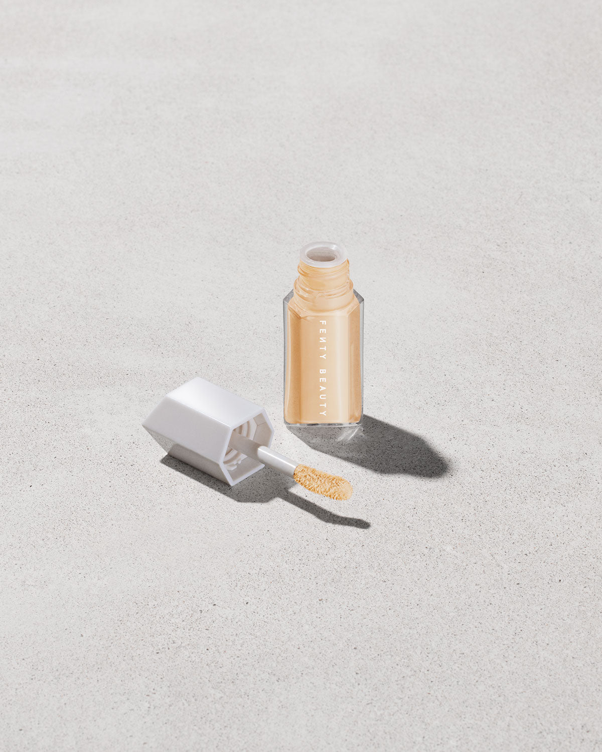 We're Even Hydrating Longwear Concealer ?? 210W - Image 14