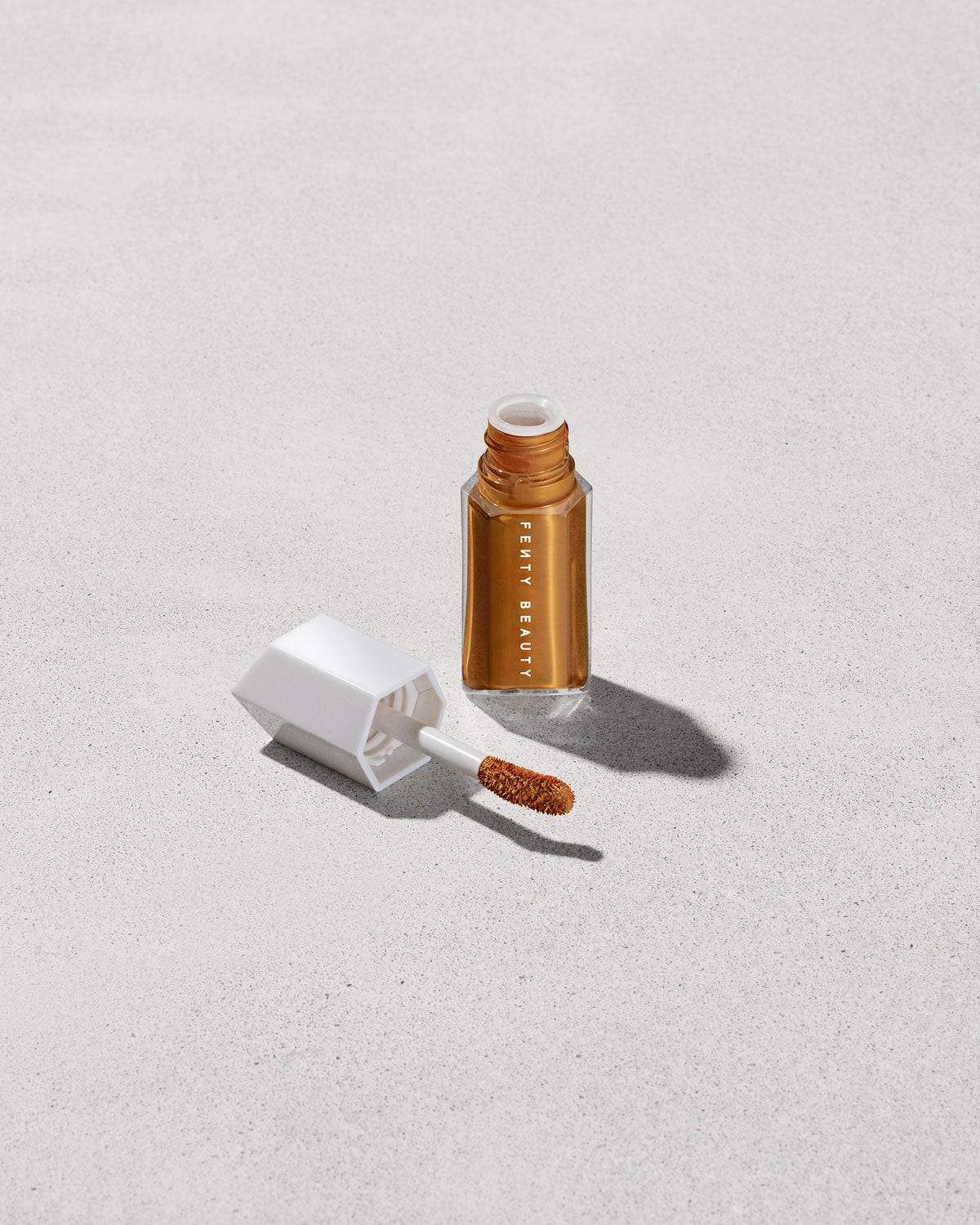 We're Even Hydrating Longwear Concealer ?? 440W - Image 13