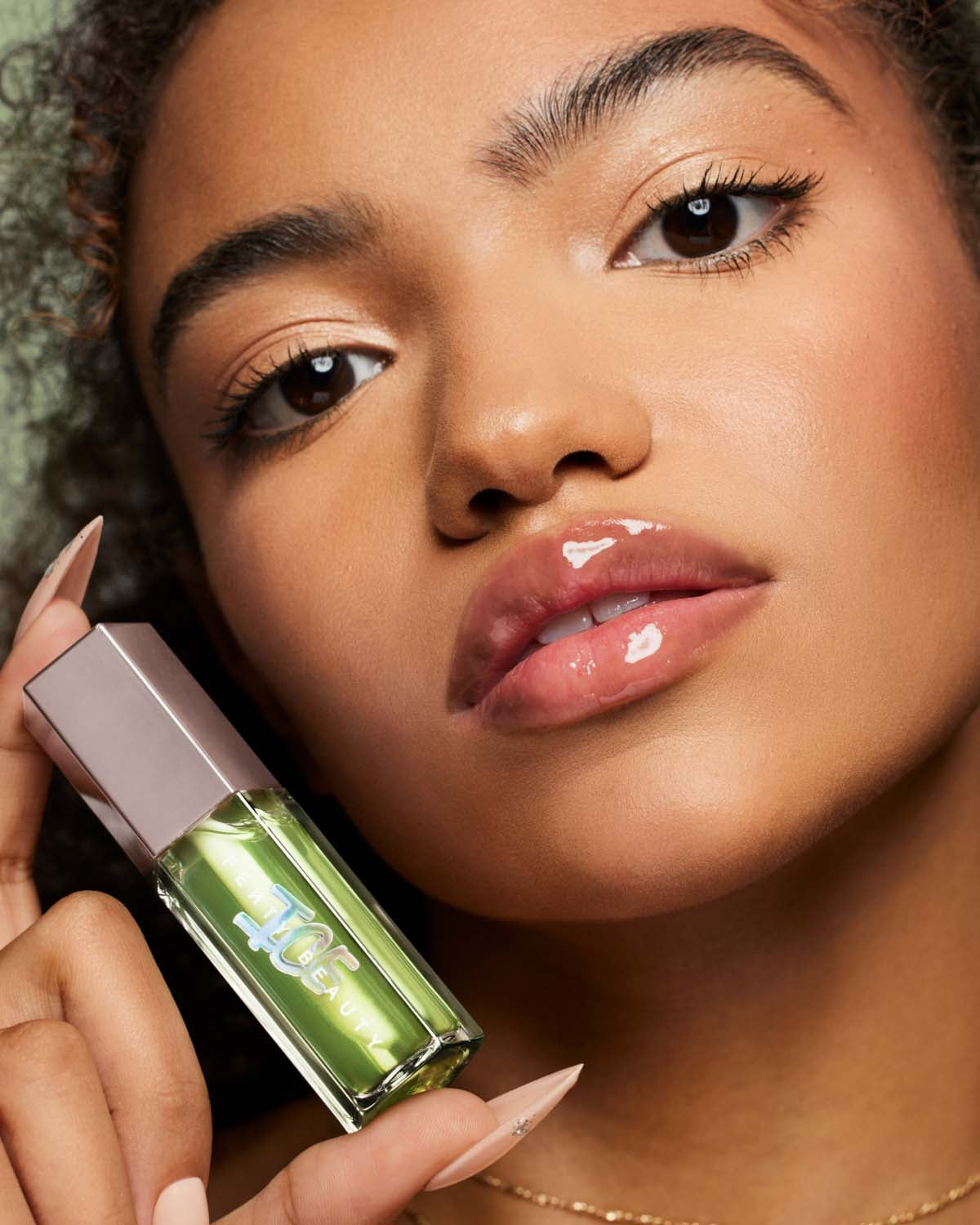 Gloss Bomb Ice Cooling Lip Luminizer ?? Cucum'brrr - Image 3