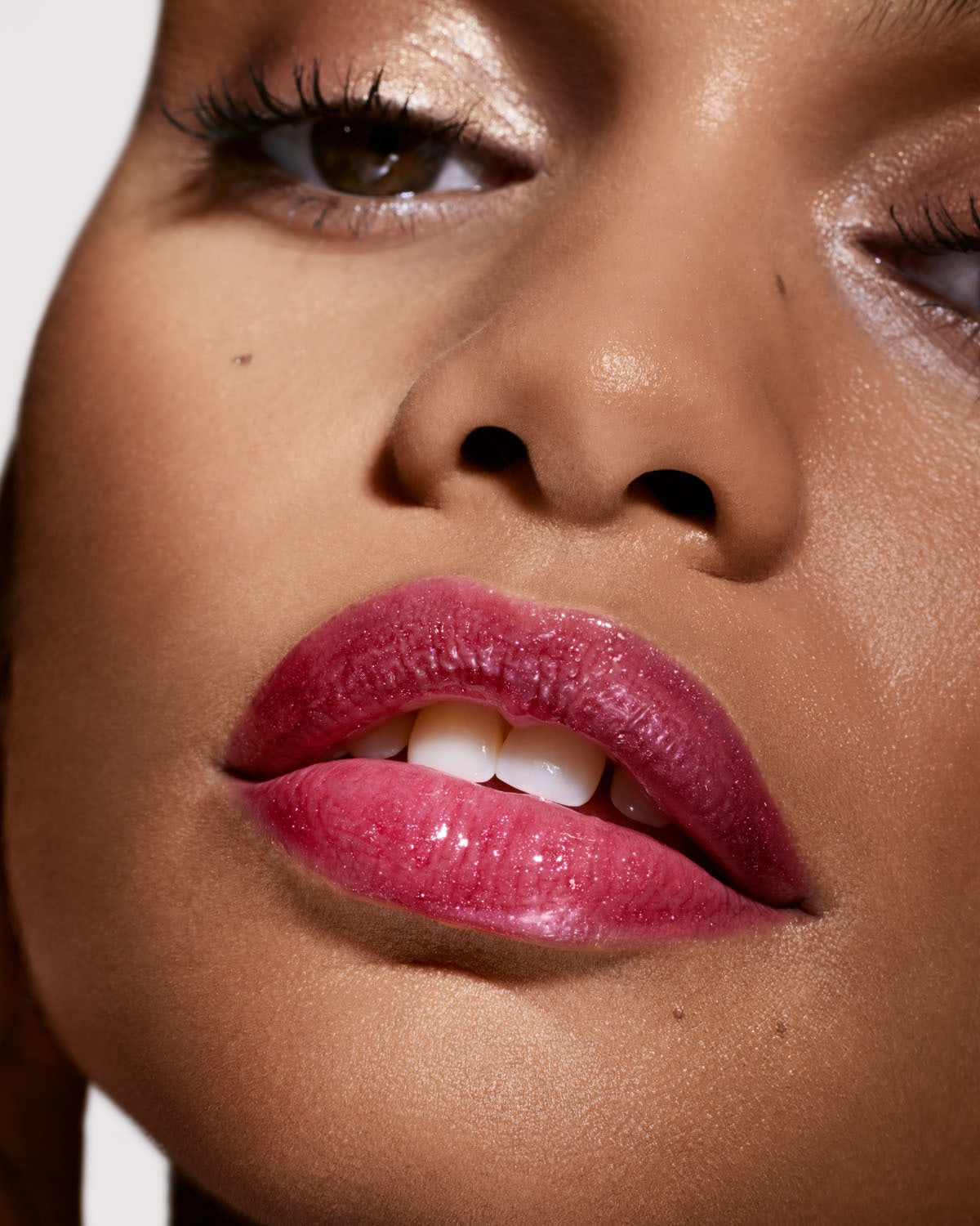 Gloss Bomb Universal Lip Luminizer ?? Fuchsia Flex - Image 2