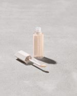 We're Even Hydrating Longwear Concealer ?? 130W