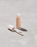 We're Even Hydrating Longwear Concealer ?? 200C