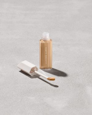 We're Even Hydrating Longwear Concealer ?? 235W